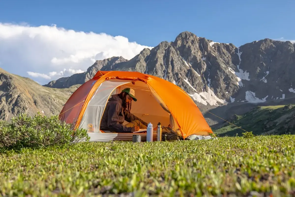 Big-Agnes-Copper-Spur-UL-2025-lifestyle-07.webp