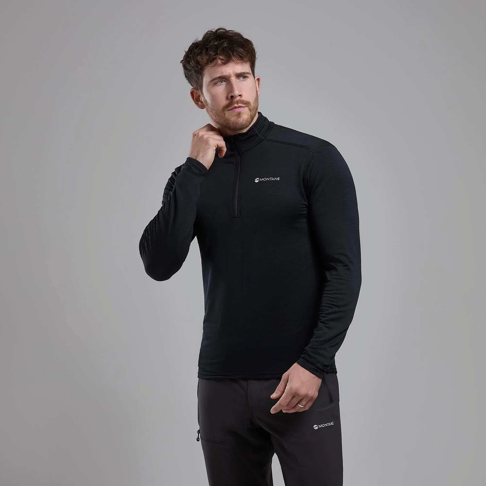 Pánská tenká mikina s krátkým zipem v černé barvě