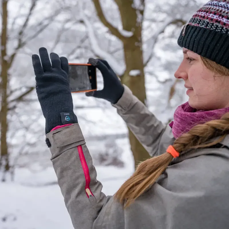 DexShell ThermFit Glove 3.0 lifestyle