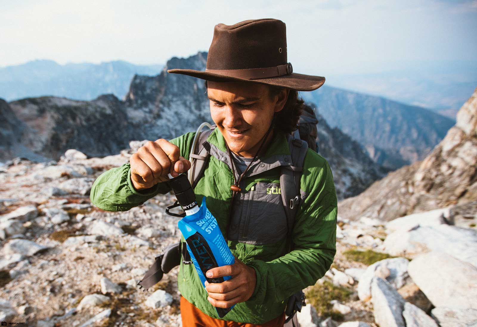 61549f9352f35559aea23828 Mak Crist 10