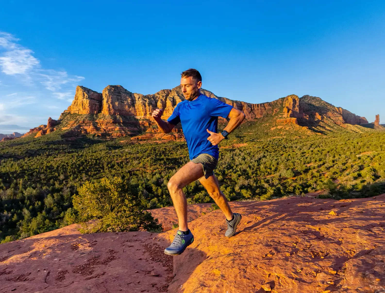 Topo Athletic Terraventure 4 Men trailové boty pánské Dark Grey Green 06.webp