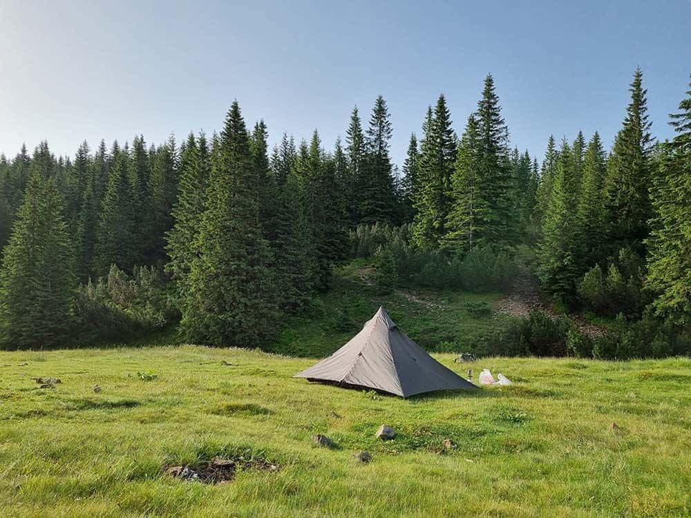 Liteway Pyraomm Duo Tarp lifestyle