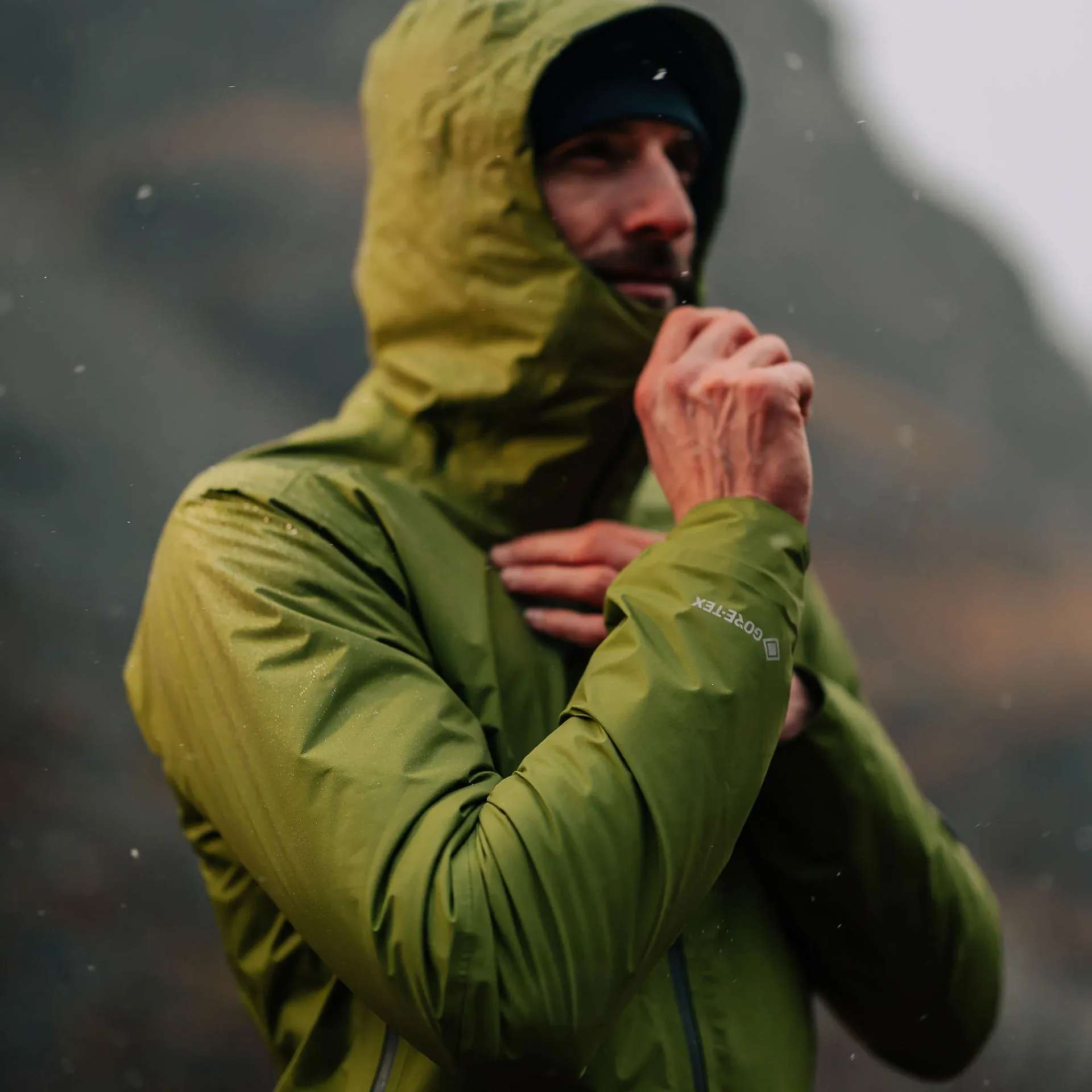 Montane Phase Nano Jacket lifestyle