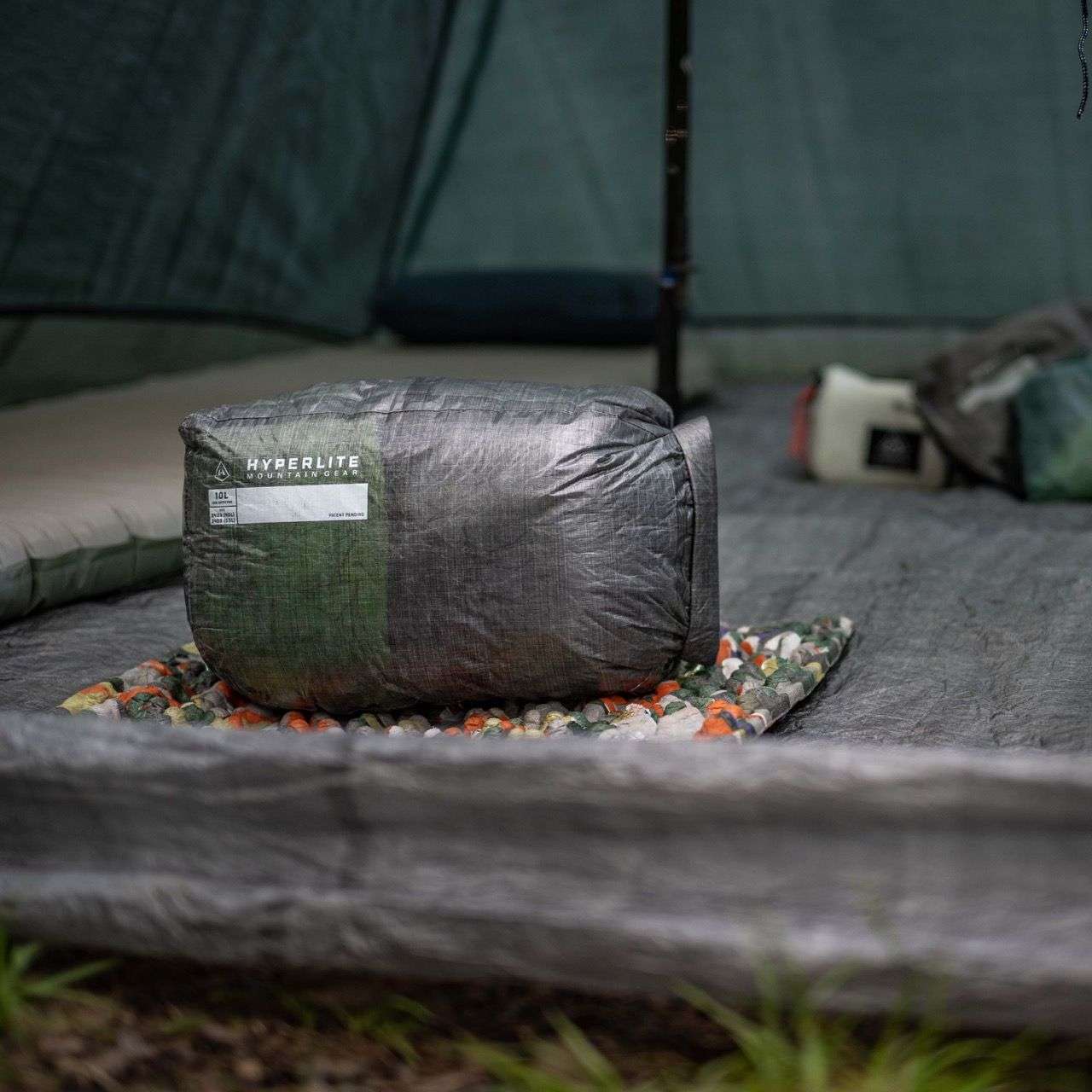 Hyperlite Mountain Gear Side Entry Pod lifestyle